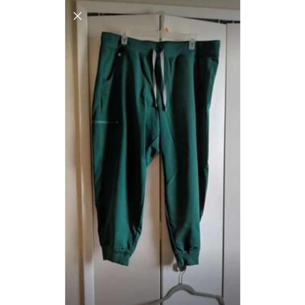 Figs Jogger Scrub Pants
